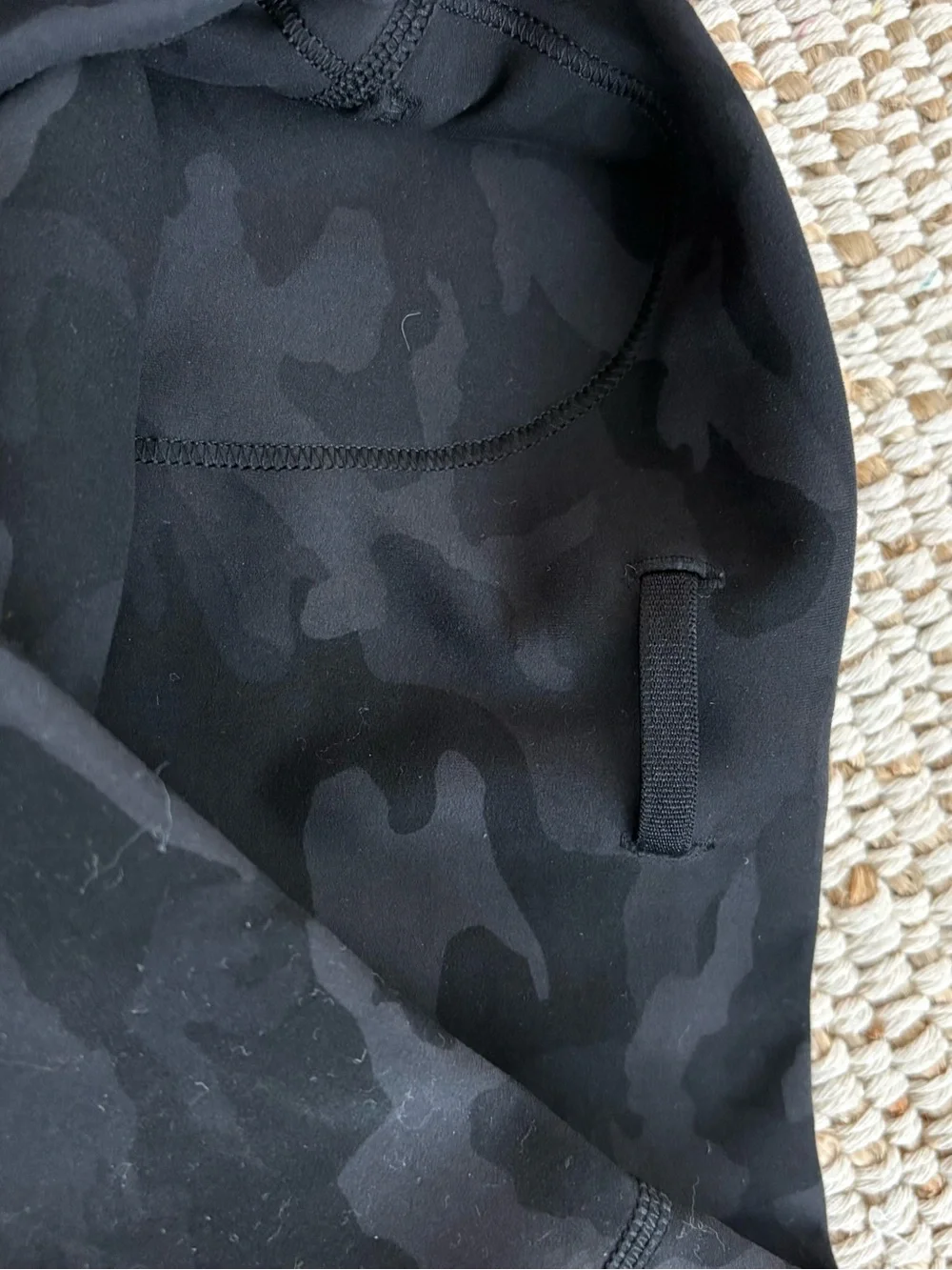 Lululemon Wunder Train 4” Shorts - Picture 3 of 4